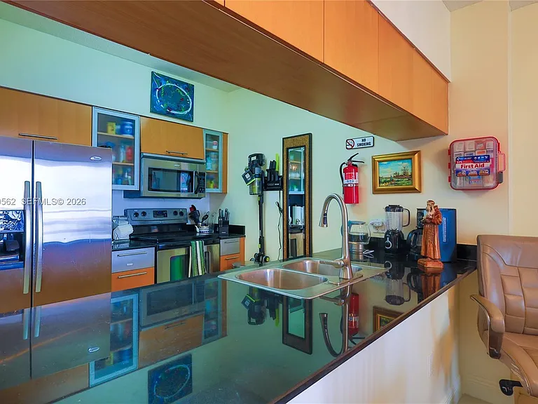 1750 N Bayshore Dr #1711 — Photo 15