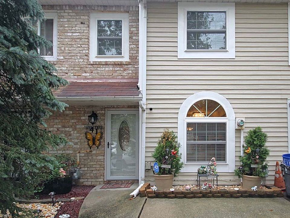 1st image of 41 Caswell Ln