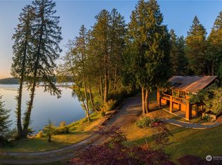 934 Mitchell Bay Rd, Friday Harbor, WA 98250