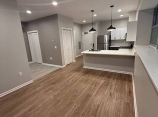 214 Kinne St #102, East Syracuse, NY