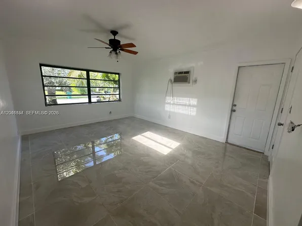 9001 SW 197th St, Cutler Bay, FL 33157