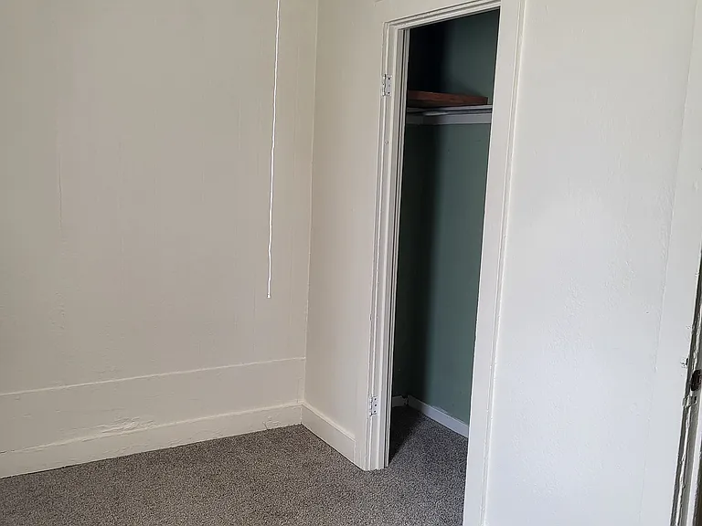 555 Lane Ave NW — Photo 5