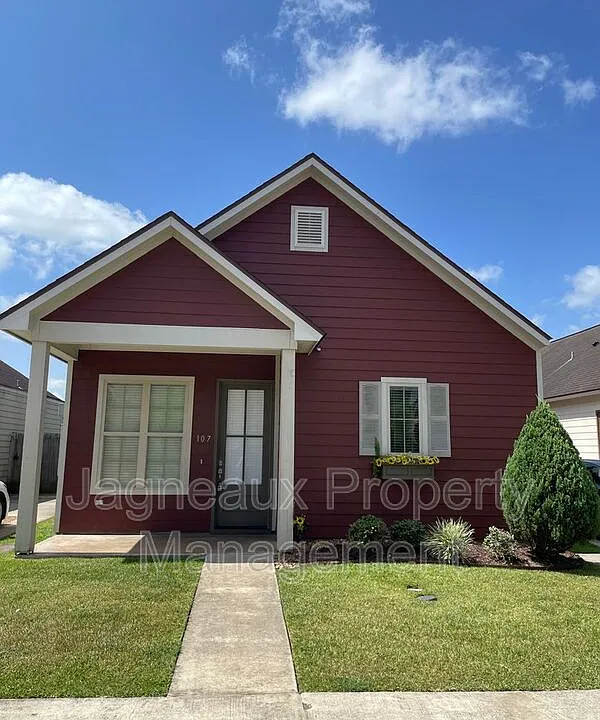 107 Hargrave Dr