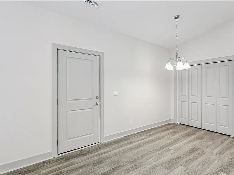 2945 S Bunker Hill Dr #100 — Photo 6