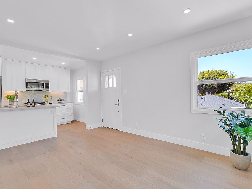 1st image of 1022 Grant St #E
