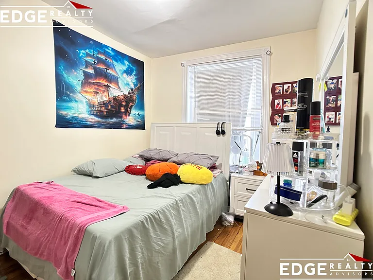 1 Linden St #4A — Photo 4