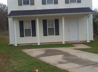 2911 Pirates Pl, Charlotte, NC 28216