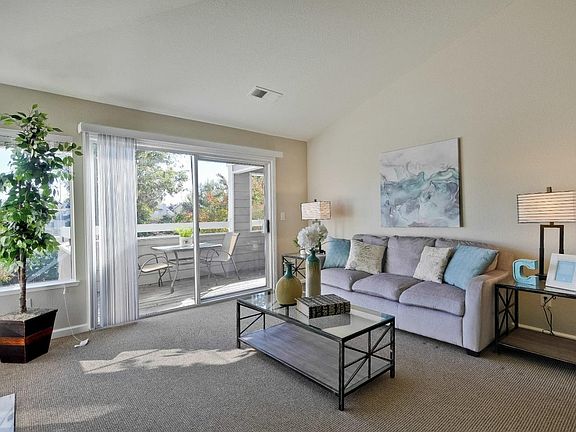 5th image of 1799 Parkview Green Cir