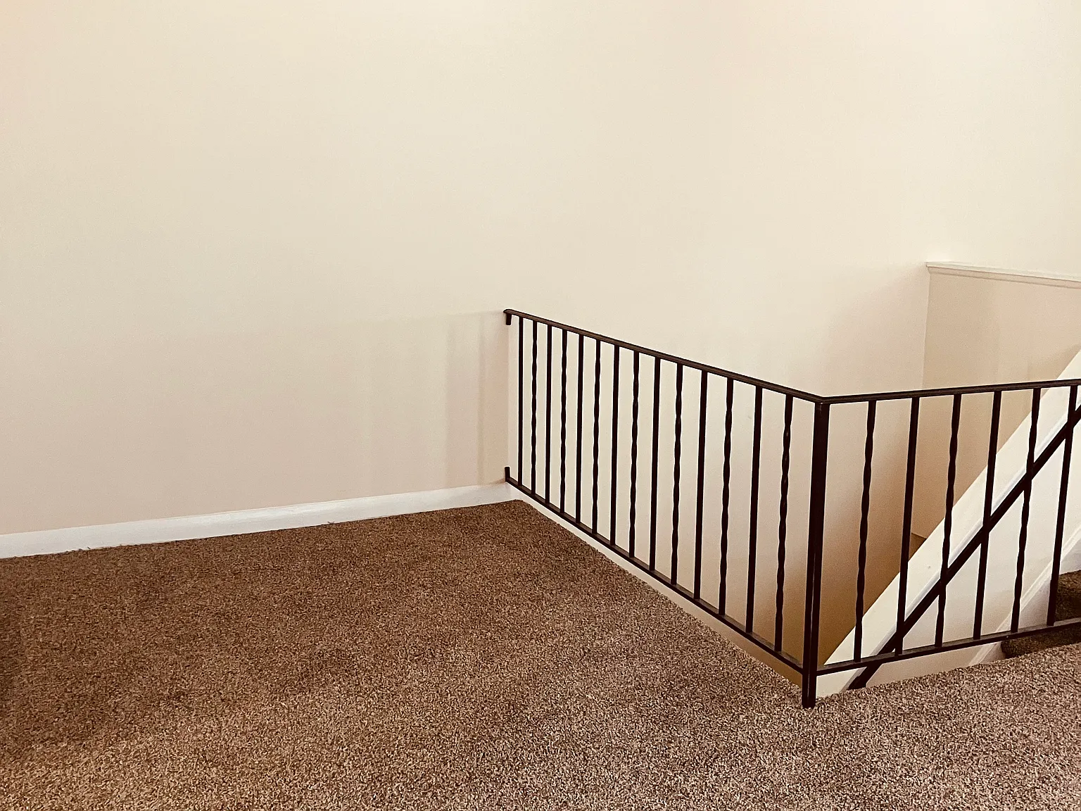 2 bed, 950 sqft, $1,500 — Photo 3