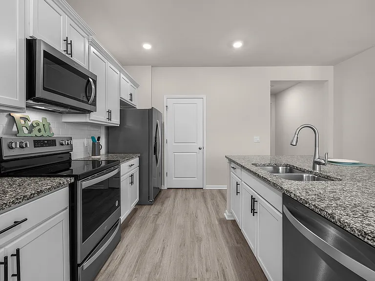 84 Woodford Reserve Dr — Photo 26