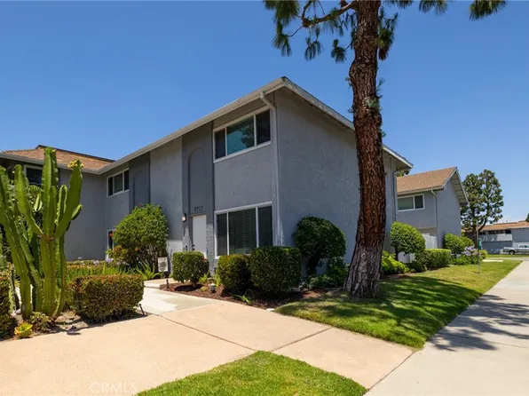 9717 Pettswood Dr #6, Huntington Beach, CA 92646