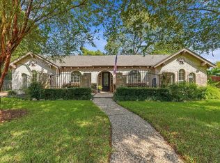 1114 Appleford Dr, Seabrook, TX 77586