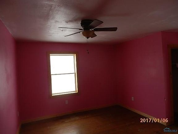 4th image of 20205 Taylor St