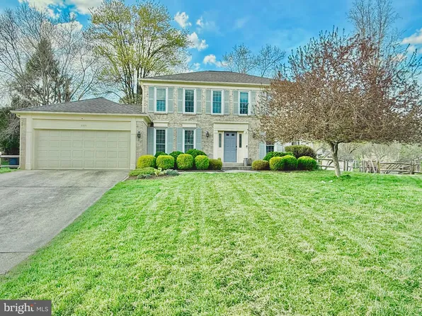 17205 Sandy Knoll Dr, Olney, MD 20832