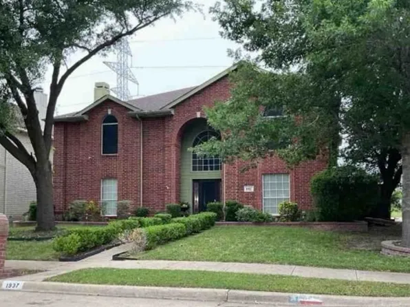 1937 Pin Oak Ln, Lancaster, TX 75146