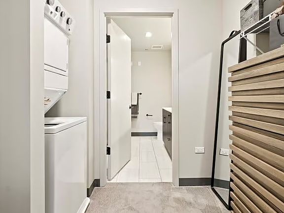 4th image of 174 N Ada St #1006