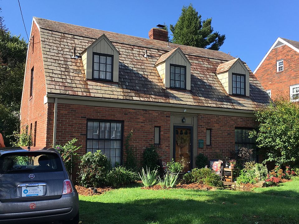 2nd image of 610 Crystal Dr
