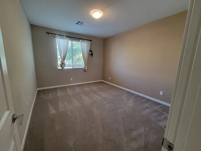 12343 Grey Dunes Ave — Photo 4