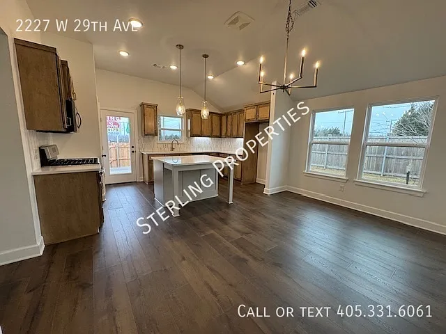 2227 W 29th Ave — Photo 16