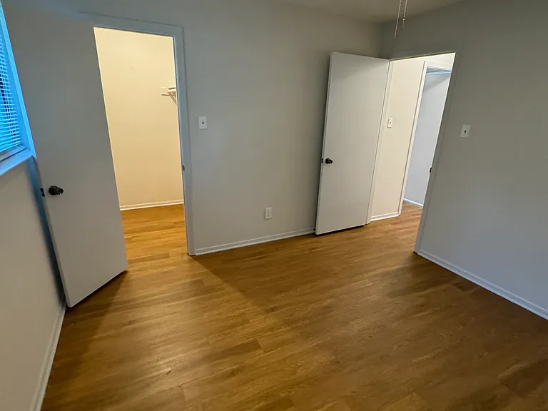 7000 Oak Meadow Cir #C — Photo 20