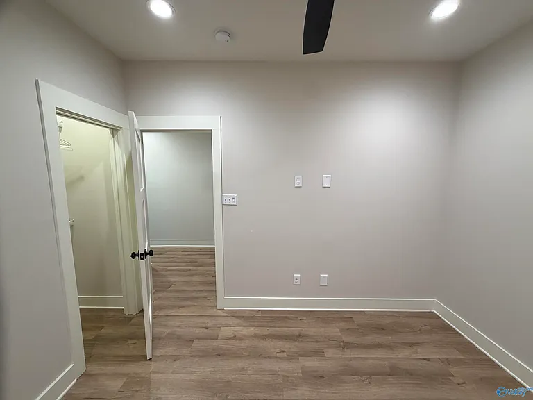 13 Vine St NE — Photo 20