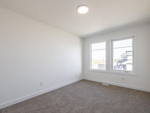 3rd image of 10718 99th St