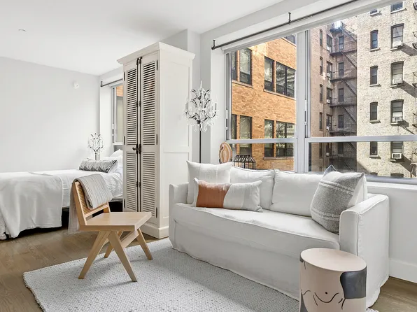 432 West 52nd Street image 7 of 15