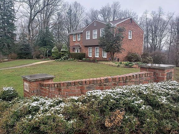 4th image of 5061 Northlawn Cir