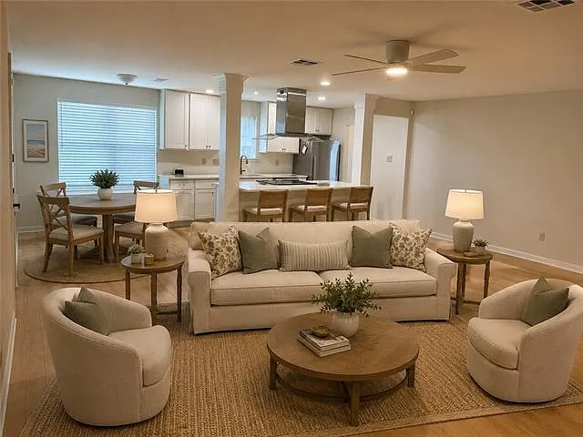 4 Charlene Ct — Photo 8