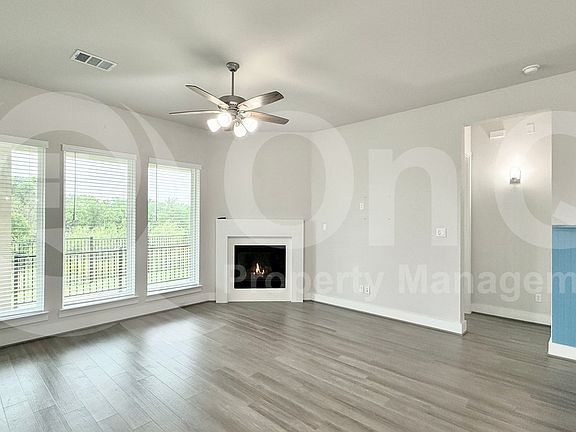 3rd image of 205 Crimson Rose Ct