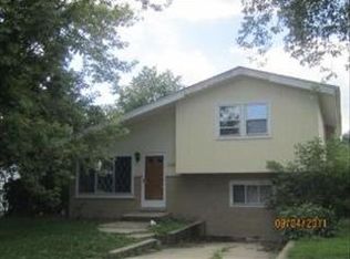 346 Ash Ave, Wood Dale, IL 60191