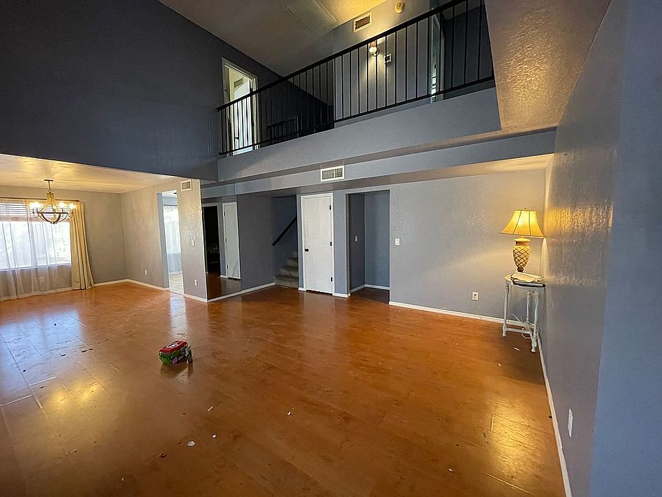1st image of 8846 W Charleston Ave