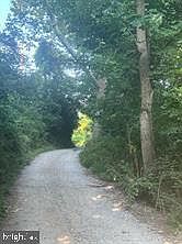 2nd image of Hilltop Rd