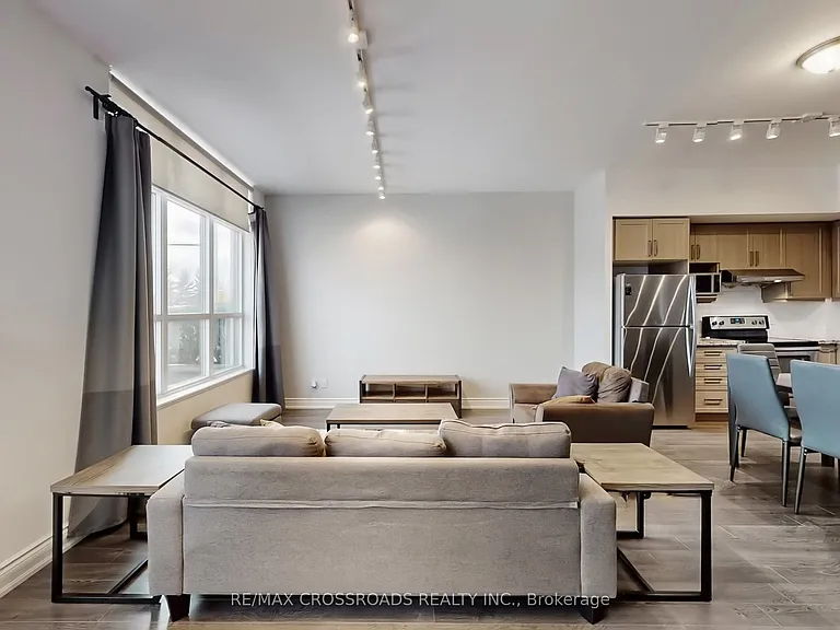 99 S Town Centre Blvd #109 — Photo 11
