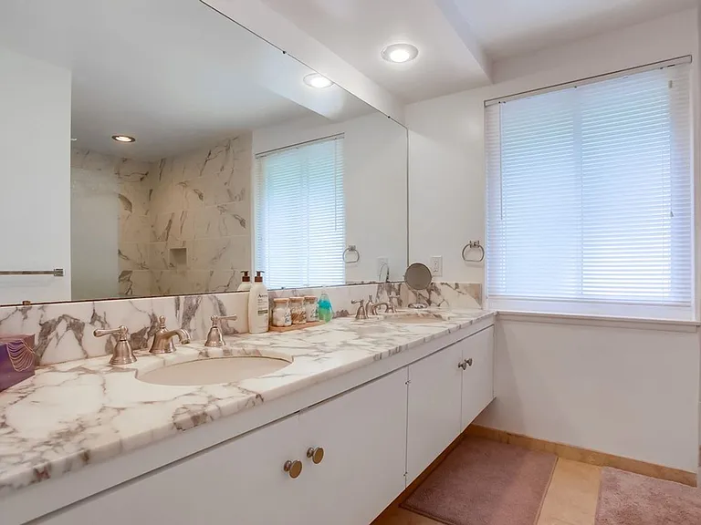 8302 Prestwick Dr — Photo 41