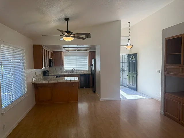 1017 Jayhawk Way — Photo 3
