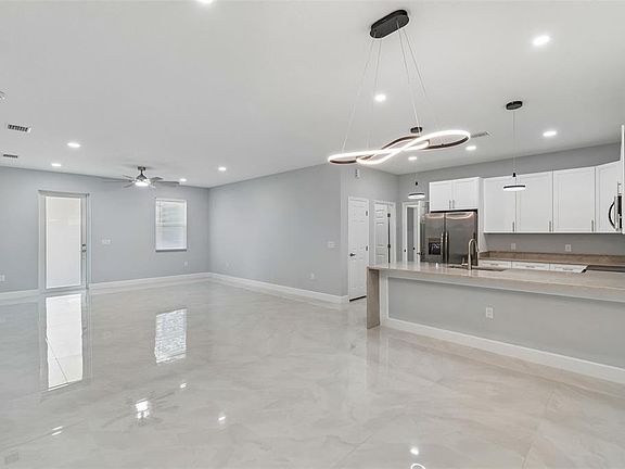 4th image of 6018 Newmark St