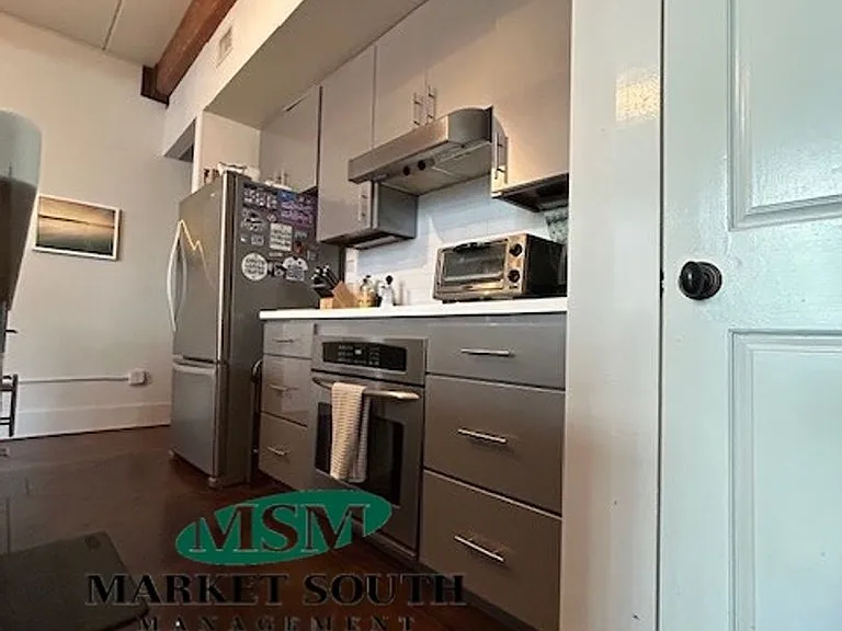 2407 Bull St #B — Photo 7