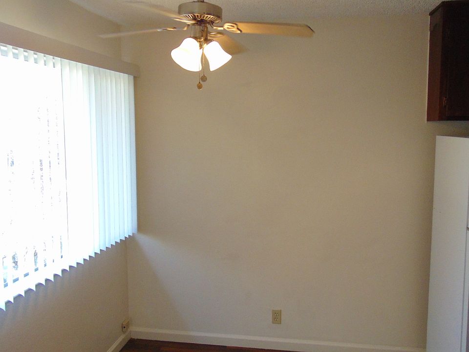 Downtown Lakeport Apartments 15 Royale Ave Lakeport CA Zillow