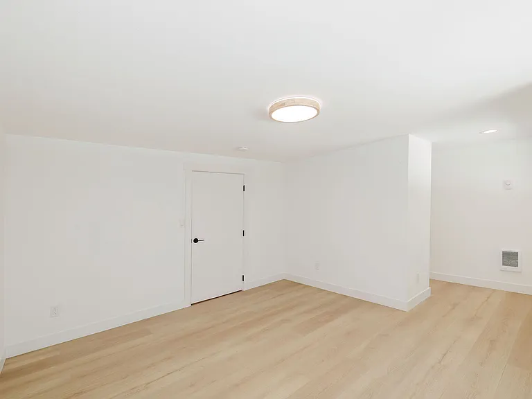1520 Morgan Rd NW — Photo 37