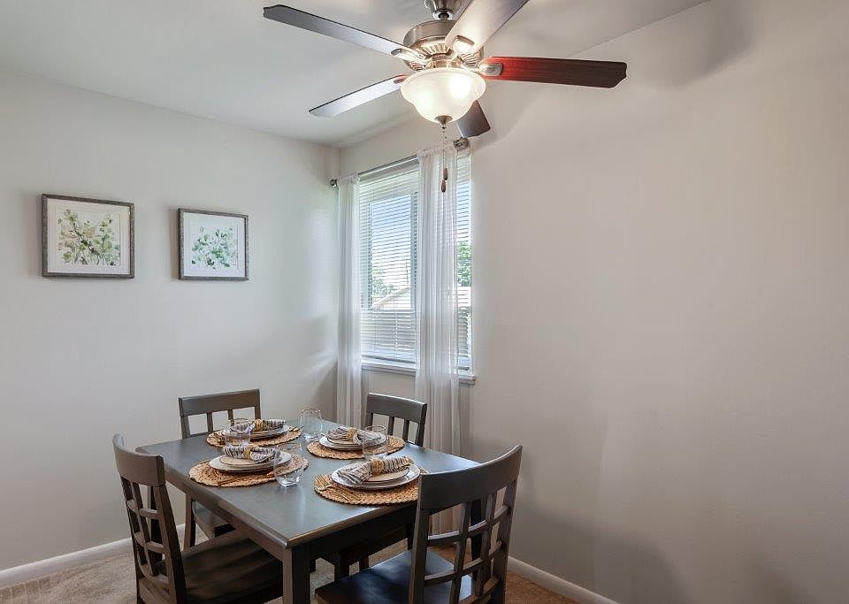 Charlesmont Apartment Homes 3000 Wallford Dr Dundalk MD Zillow