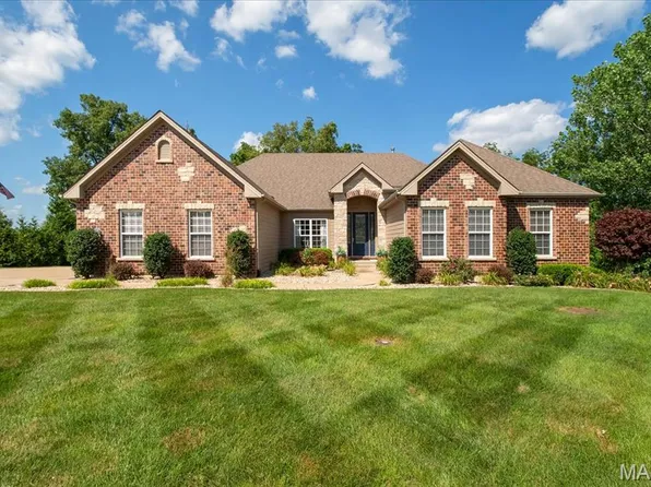 316 Gateview Dr, Wentzville, MO 63385
