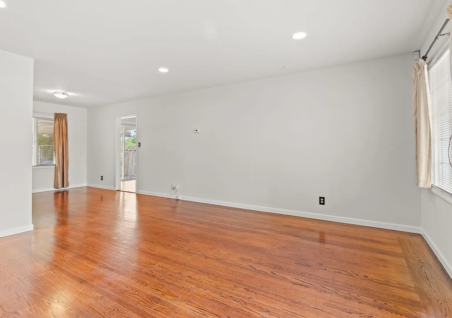 Renovated Modern 3-Bed | 1-Bath Home in Hayward — Photo 4