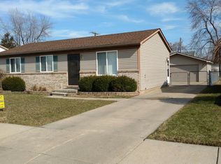 25810 Lehner Ct, Roseville, MI 48066
