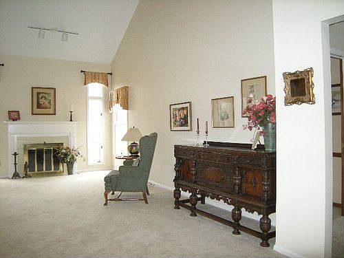 3rd image of 5 Southhampton Ct