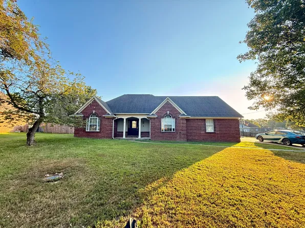 319 Thomas St, Atoka, TN 38004