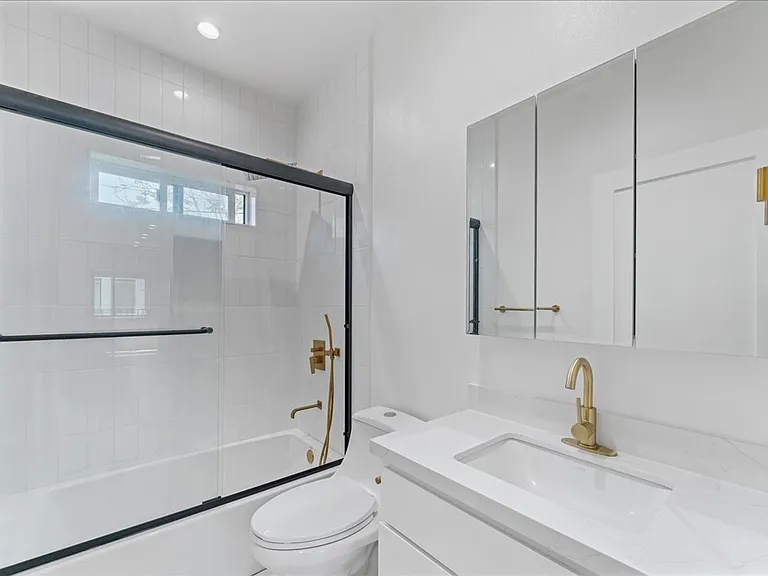 4019 W Mont Clair St — Photo 7