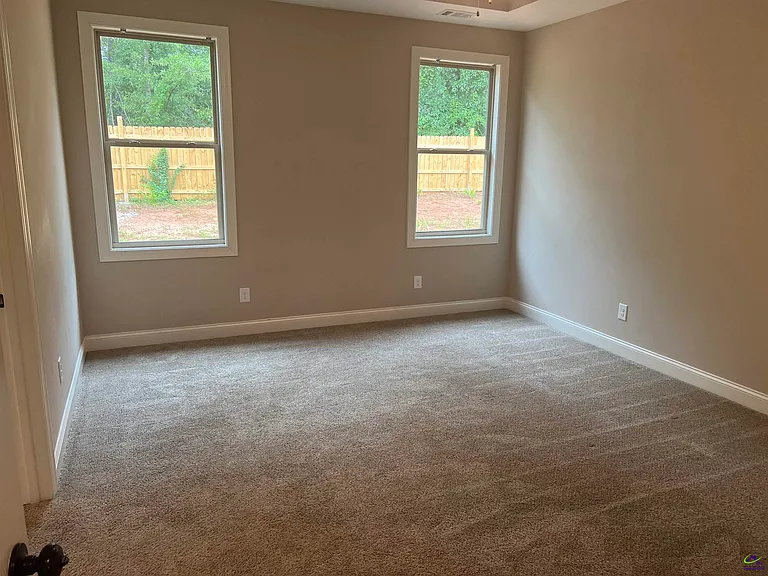 107 Gwendolyn Ave — Photo 13