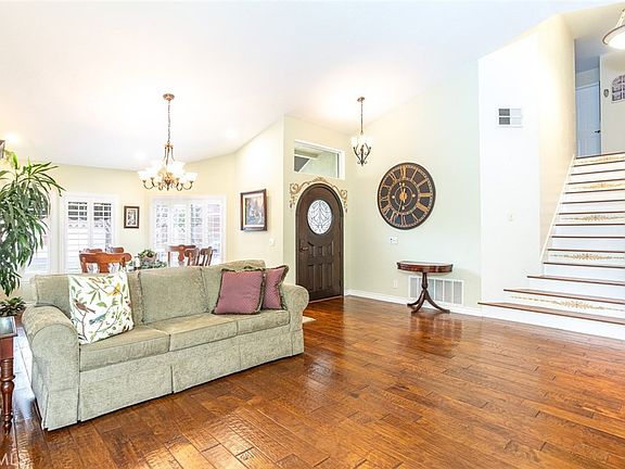 4th image of 2373 Sloan Dr