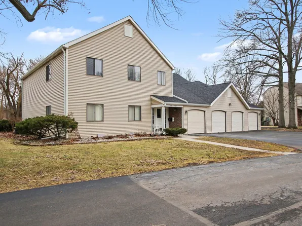 2023 Hawthorne Ln, Chesterton, IN 46304